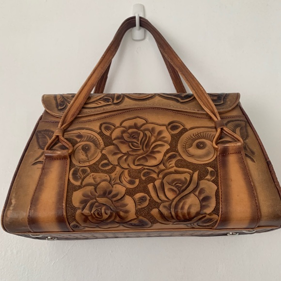 Vintage 1970’s Boho Tooled Leather Bag - Picture 4 of 10